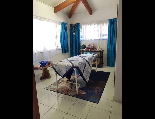 5 BEDROOM FREESTANDING FOR SALE IN CLANSTHAL